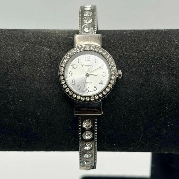 Black Geneva Cuff Watch - Picture 1 of 4